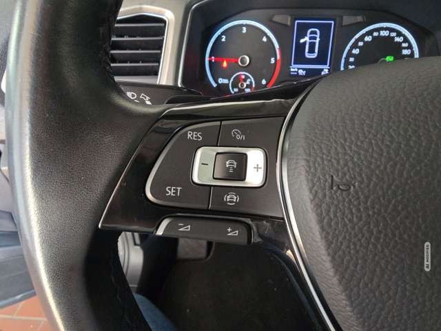 Volkswagen T-Roc Style 2.0 TDI DSG Style *AHK *NAVI *RFK