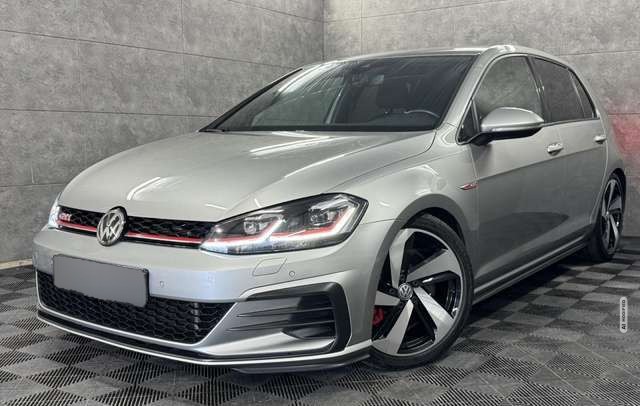 Volkswagen Golf VII GTI Performance DSG*Navi*LED*ACC*Kamera Klima