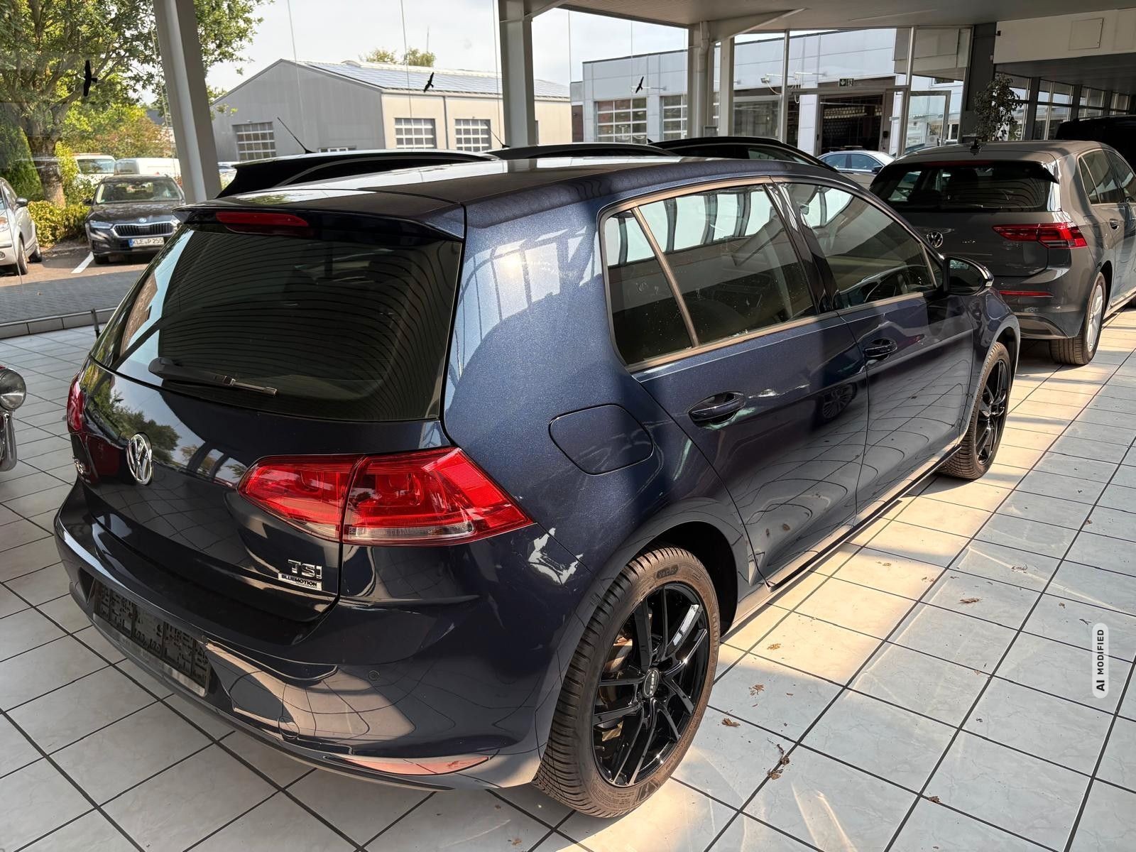 Volkswagen Golf VII Lim. Trendline BMT