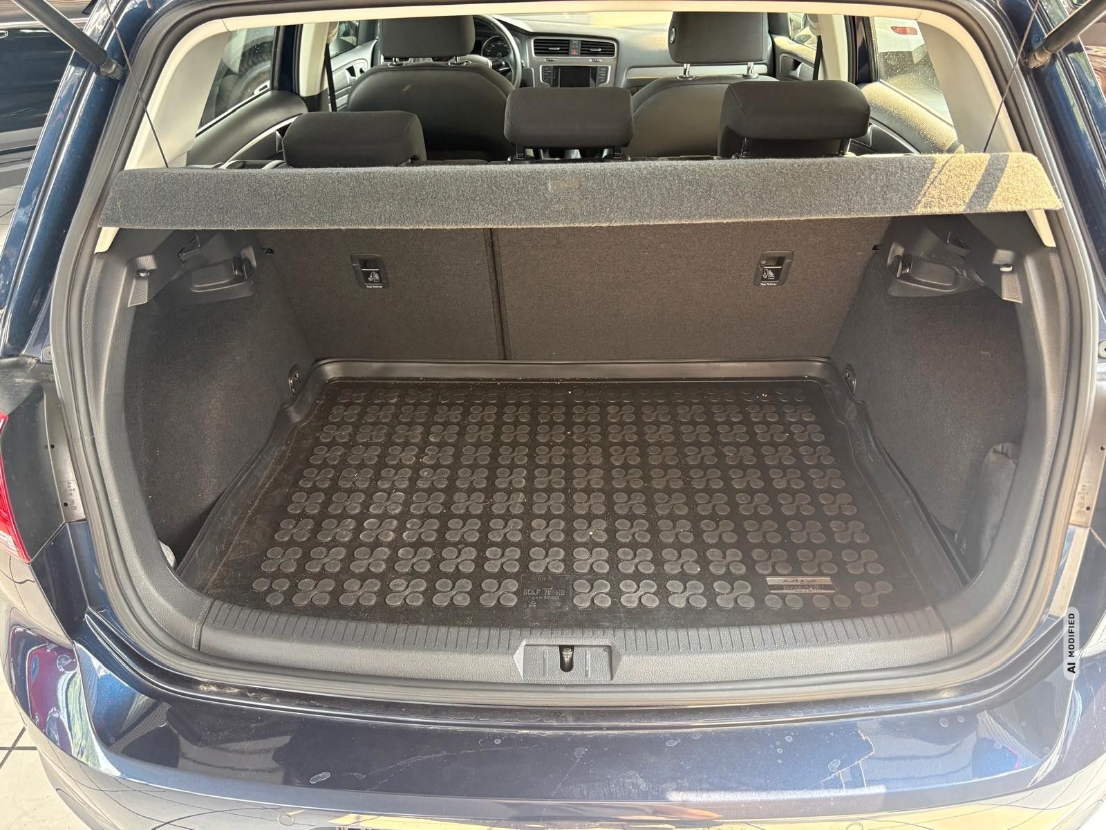Volkswagen Golf VII Lim. Trendline BMT