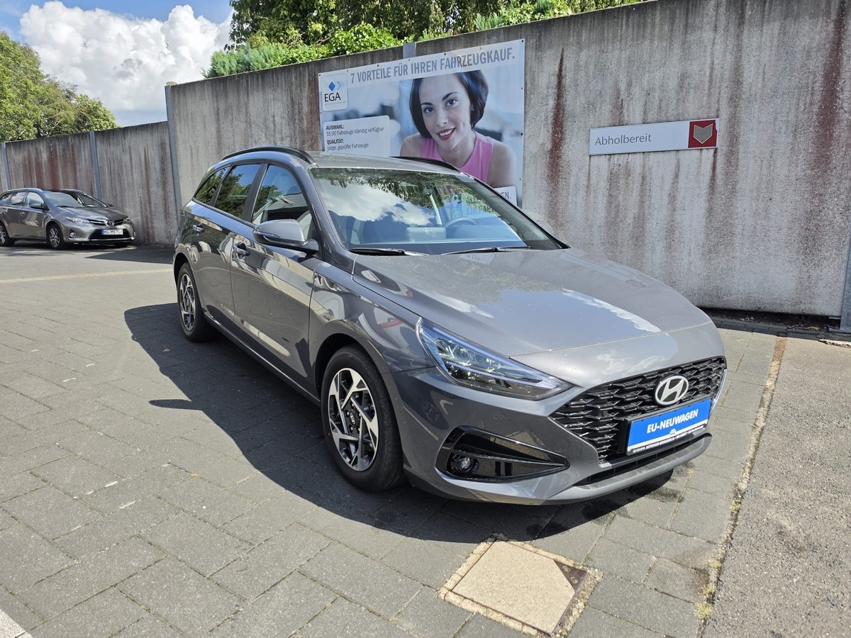 Hyundai i30 1.6 T-GDI GO - Navi - Sitzhzg - PDC v+h - R.Kam