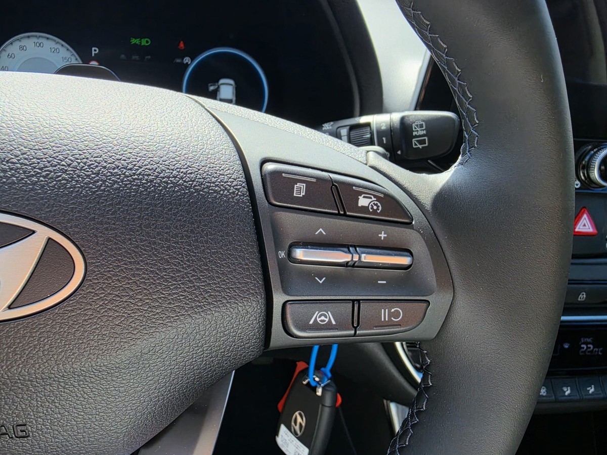 Hyundai i30 1.6 T-GDI GO - Navi - Sitzhzg - PDC v+h - R.Kam