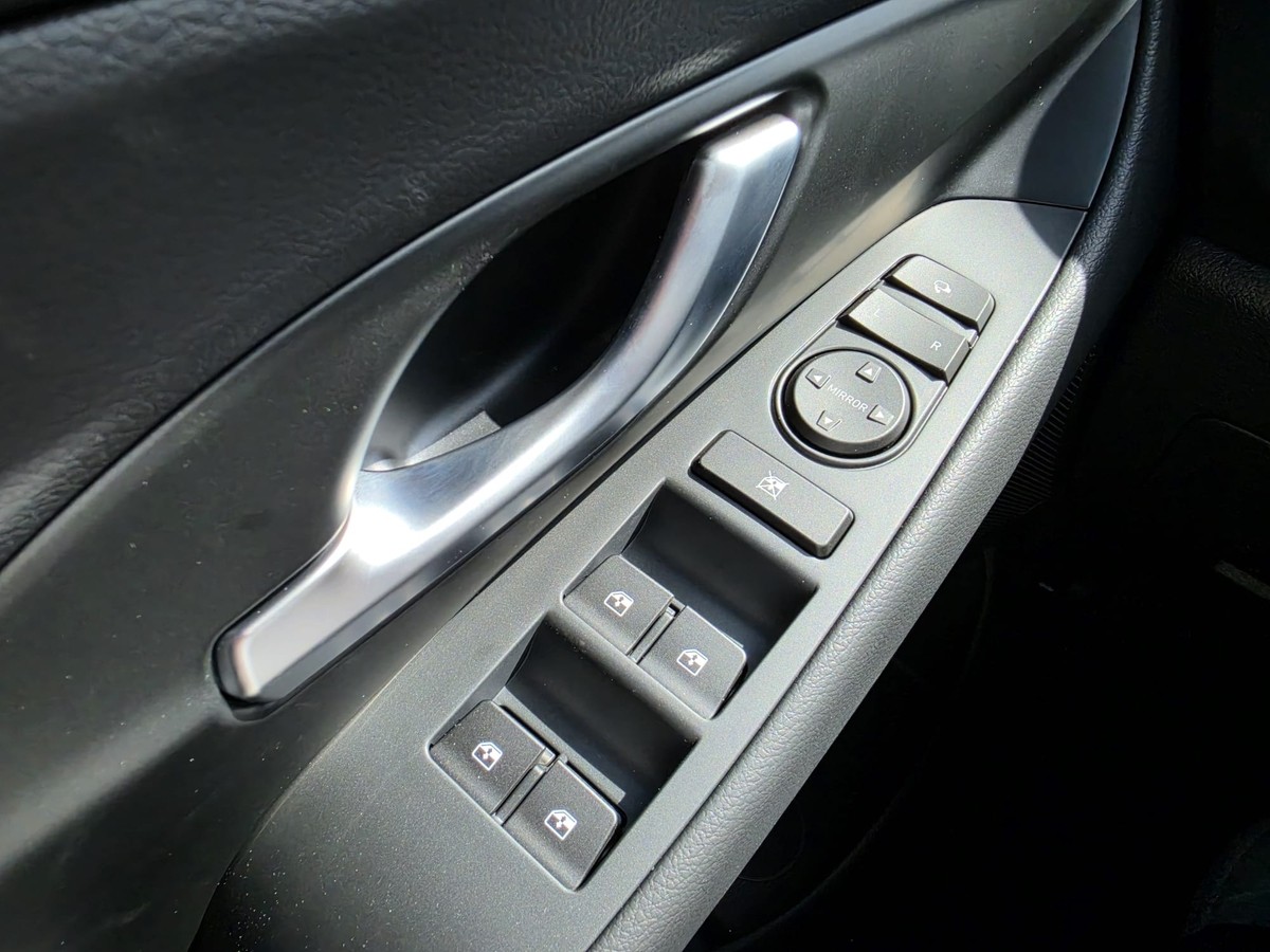Hyundai i30 1.6 T-GDI GO - Navi - Sitzhzg - PDC v+h - R.Kam