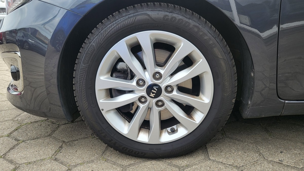 Kia cee'd Sportswagon cee'd 1.6 GDI Dream Team Sportswagon (Euro