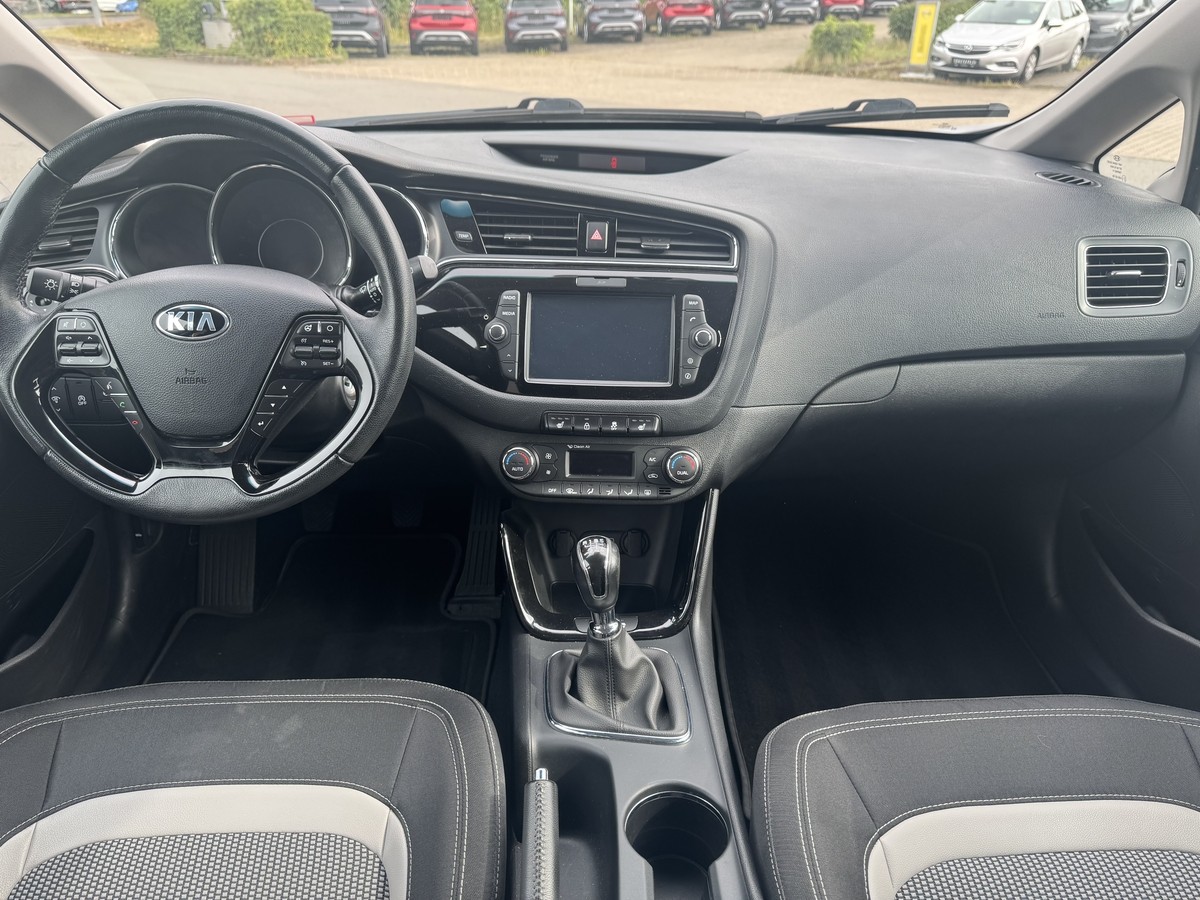 Kia cee'd / Ceed 1.6 GDI Dream Team (Euro 6) 