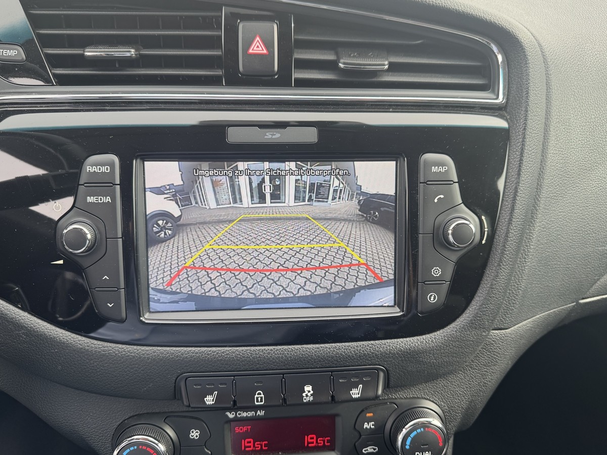 Kia cee'd / Ceed 1.6 GDI Dream Team (Euro 6) 