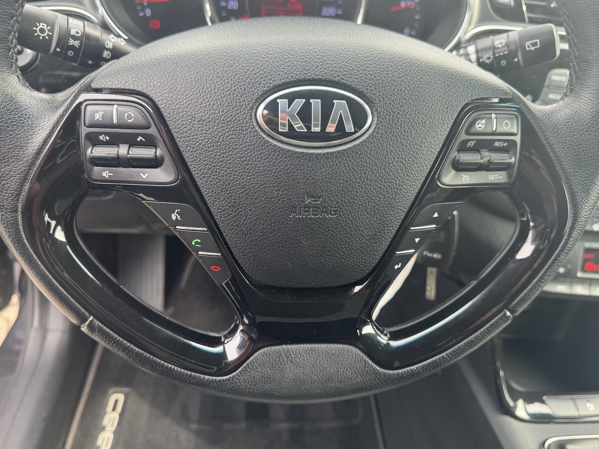 Kia cee'd / Ceed 1.6 GDI Dream Team (Euro 6) 