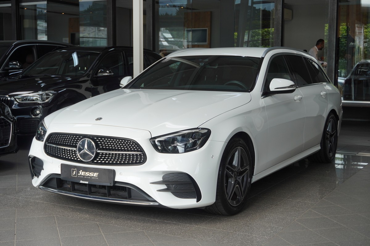 Mercedes-Benz E 200 T AMG Line LED MBUX Ambiente RCam