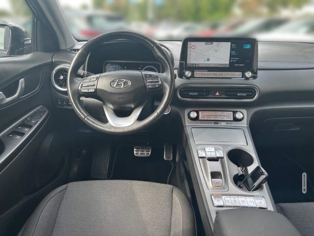 Hyundai KONA Trend Elektro 2WD 11 KW Navi Soundsystem LED ACC Apple CarPlay Android Auto