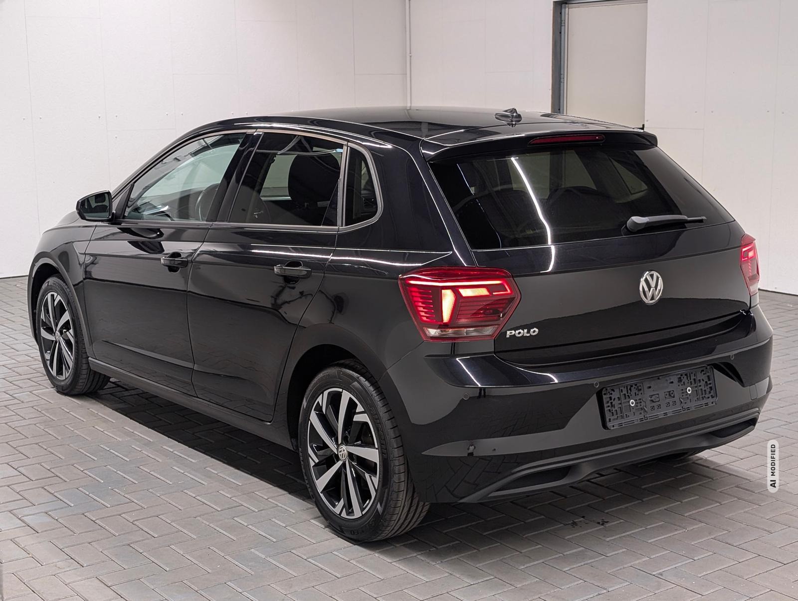 Volkswagen Polo Highline LED/Navi/SHZ/CarPlay/Tempom./16-LM