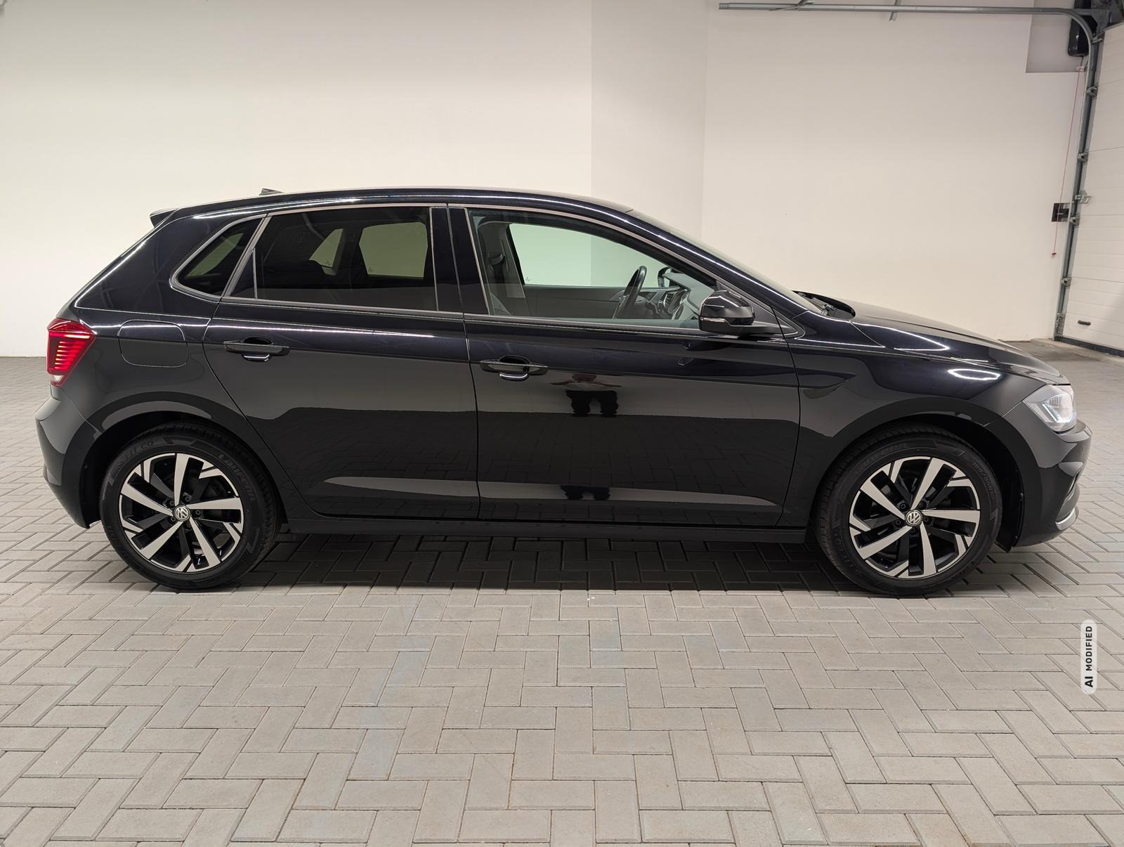 Volkswagen Polo Highline LED/Navi/SHZ/CarPlay/Tempom./16-LM