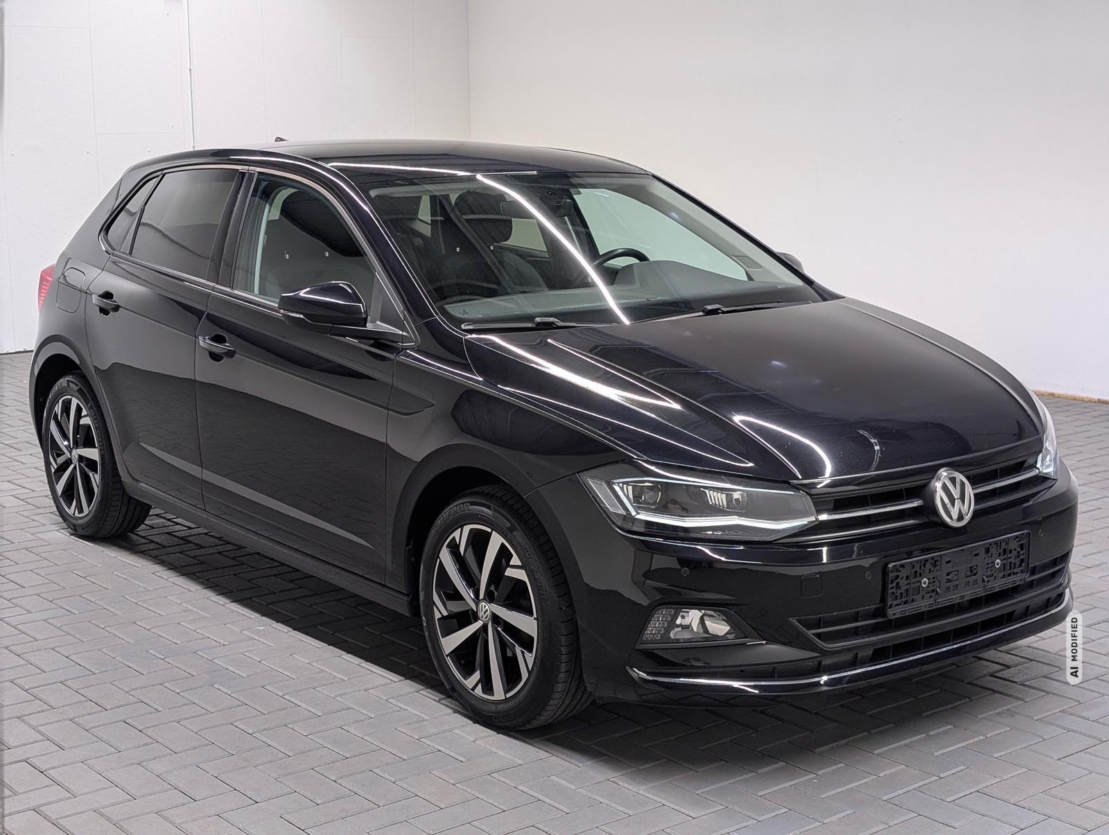 Volkswagen Polo Highline LED/Navi/SHZ/CarPlay/Tempom./16-LM