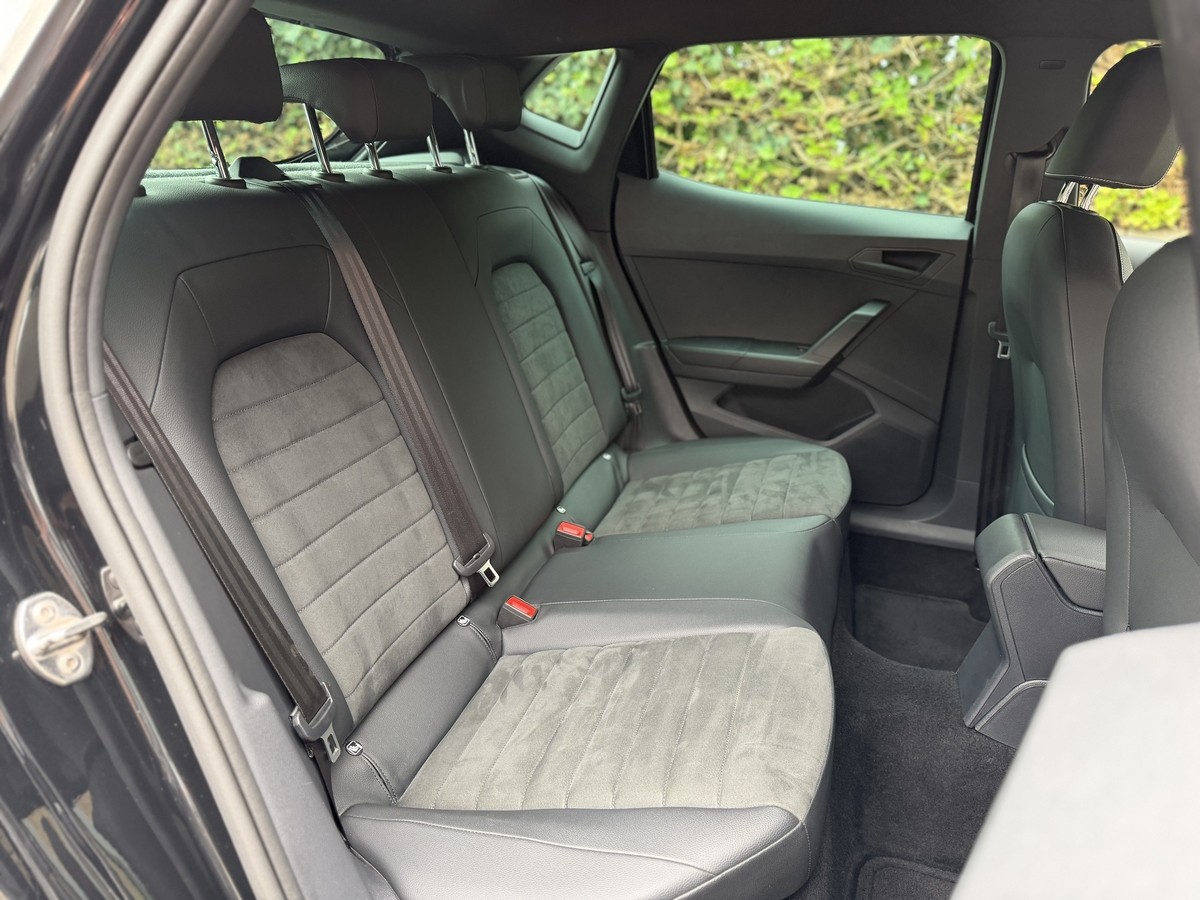 Seat Ibiza 1.6 TDI Xcellence/Rückfahrkamera/Navi/ACC/LED/Beats/Di