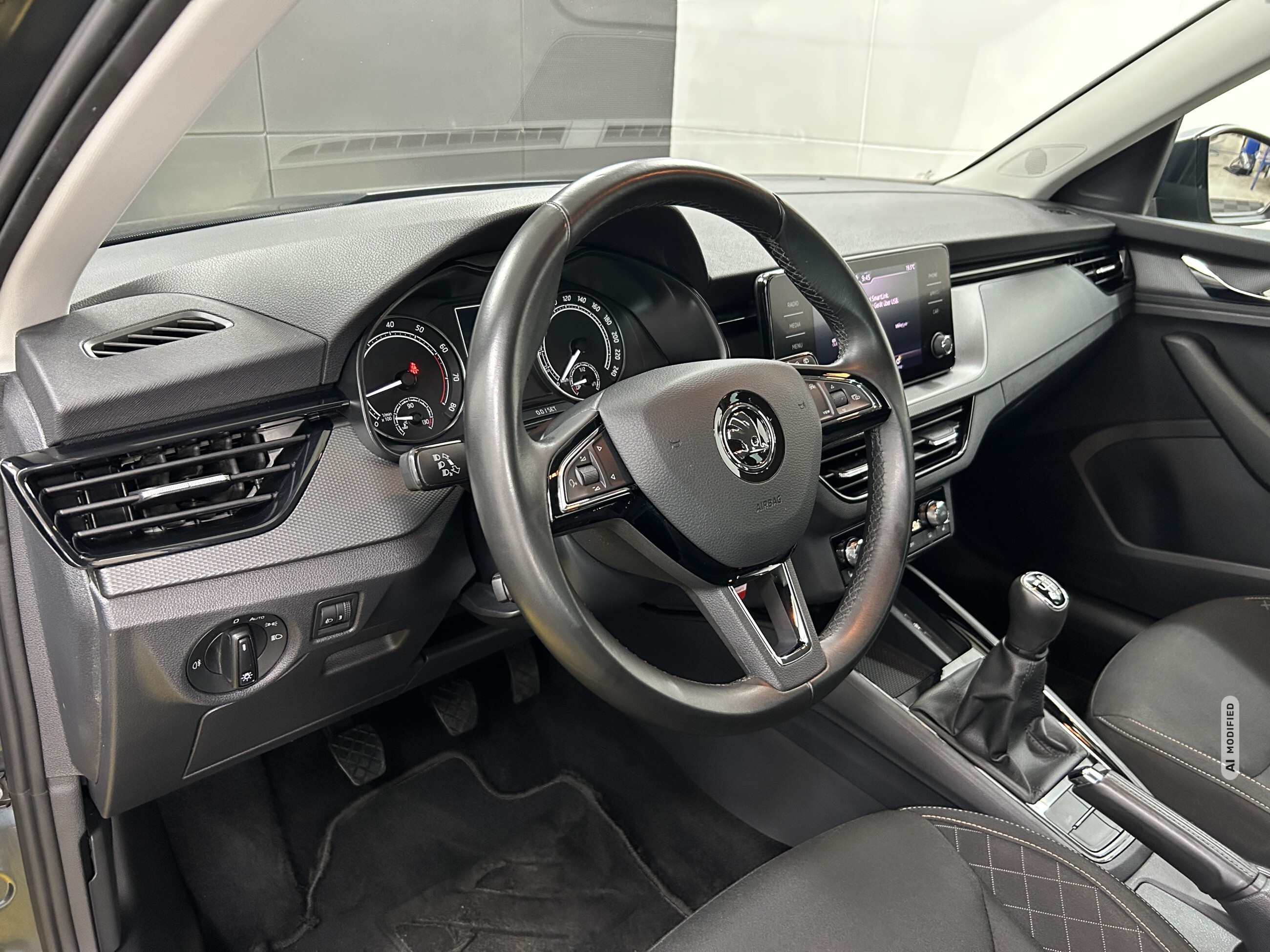 Skoda Kamiq Ambition+LED+AHK+KAM+ACC+TEMP+DAB+SHZ+SHA