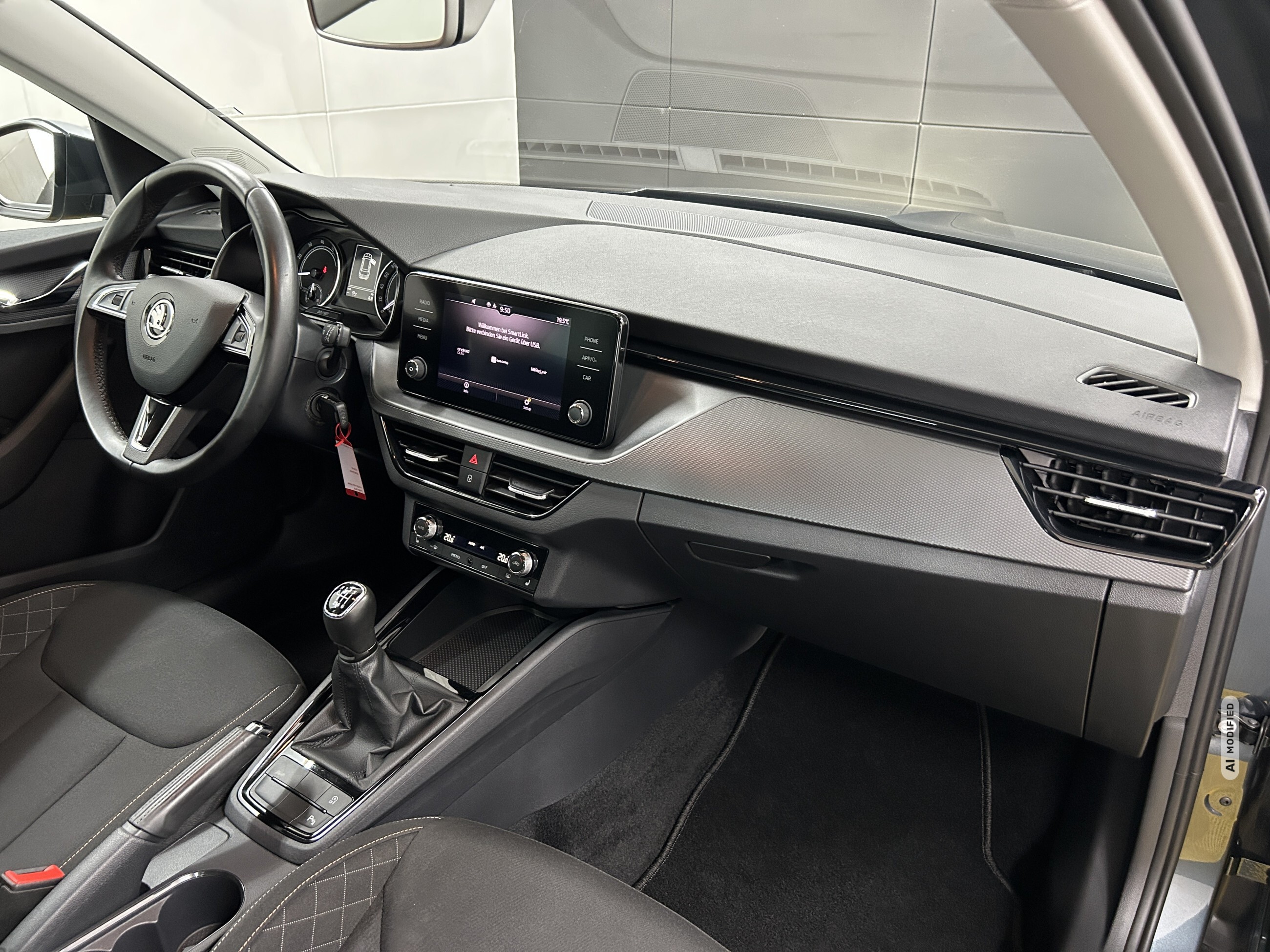 Skoda Kamiq Ambition+LED+AHK+KAM+ACC+TEMP+DAB+SHZ+SHA