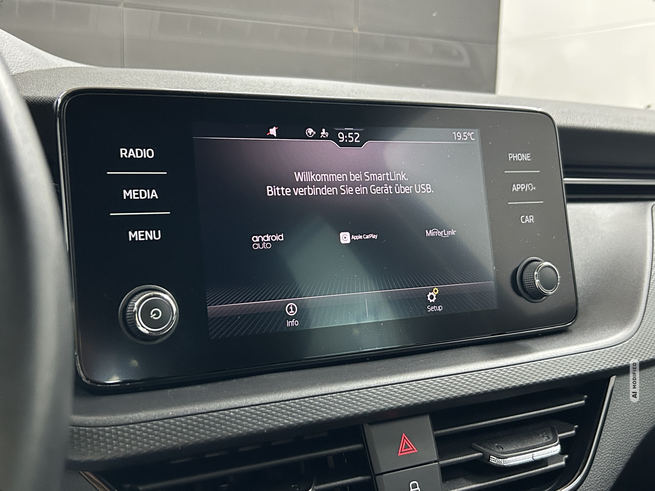 Skoda Kamiq Ambition+LED+AHK+KAM+ACC+TEMP+DAB+SHZ+SHA