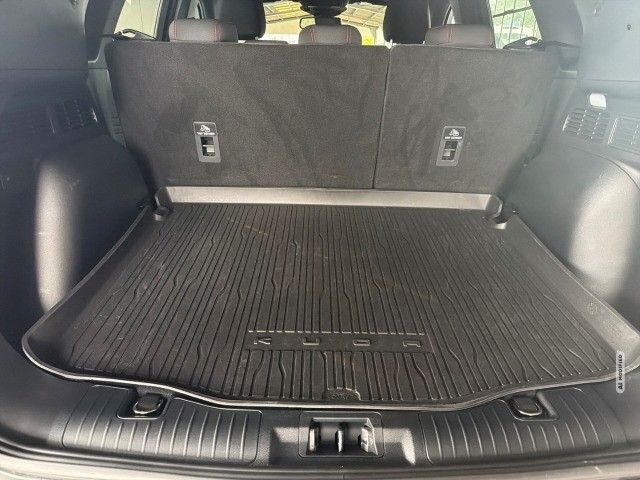 Ford Kuga 2.5l Plug-In Hybrid ST-Line +M&S+PDC+SZH+NAVI+KEYFREE+