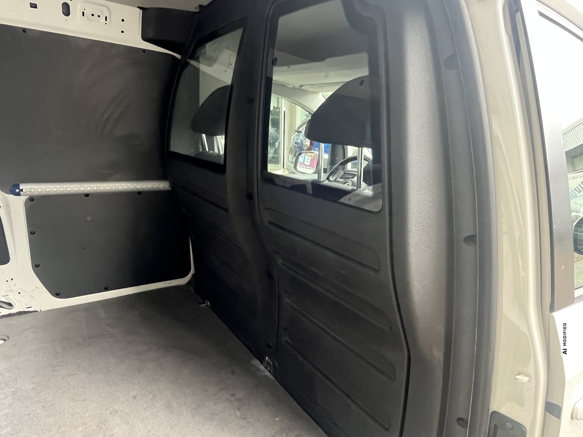 Volkswagen Caddy MAXI 4MOTION 2.0 TDI BMT Kasten KLIMA NAVI PDC SHZ 
