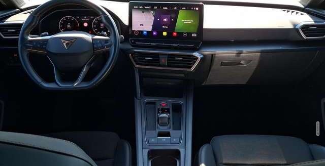 Cupra Leon Sportstourer 1.5 eTSI DSG / MATRIX / KAMERA / NAVI