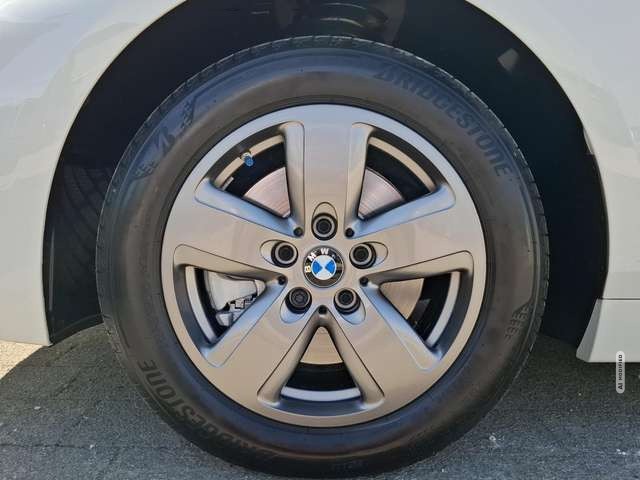 BMW 116 i Advantage KLIMA / NAVI / LED / SITZHEIZUNG