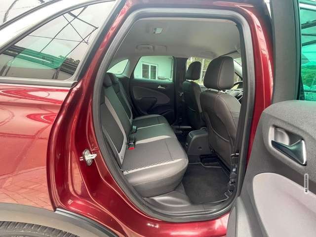 Opel Crossland X 1.2 Ultimate LED AHK NAV CarPlay HUD