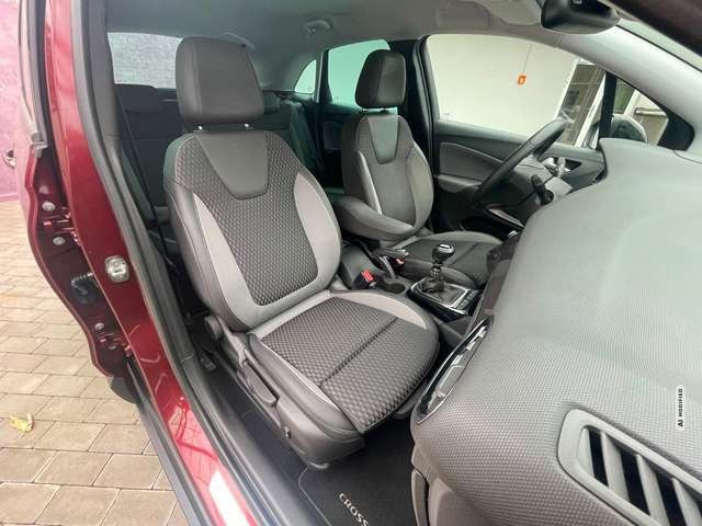Opel Crossland X 1.2 Ultimate LED AHK NAV CarPlay HUD