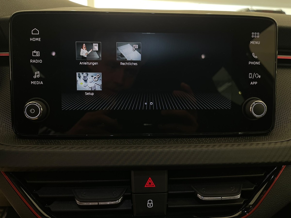 Skoda Kamiq Monte Carlo 1.5 TSI Pano AHK Matrix 5J 