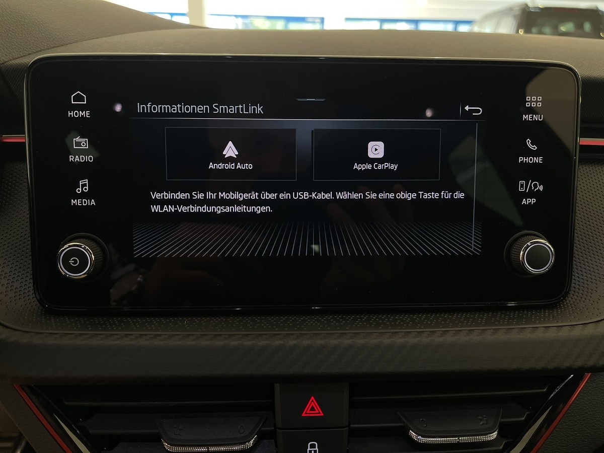 Skoda Kamiq Monte Carlo 1.5 TSI Pano AHK Matrix 5J 