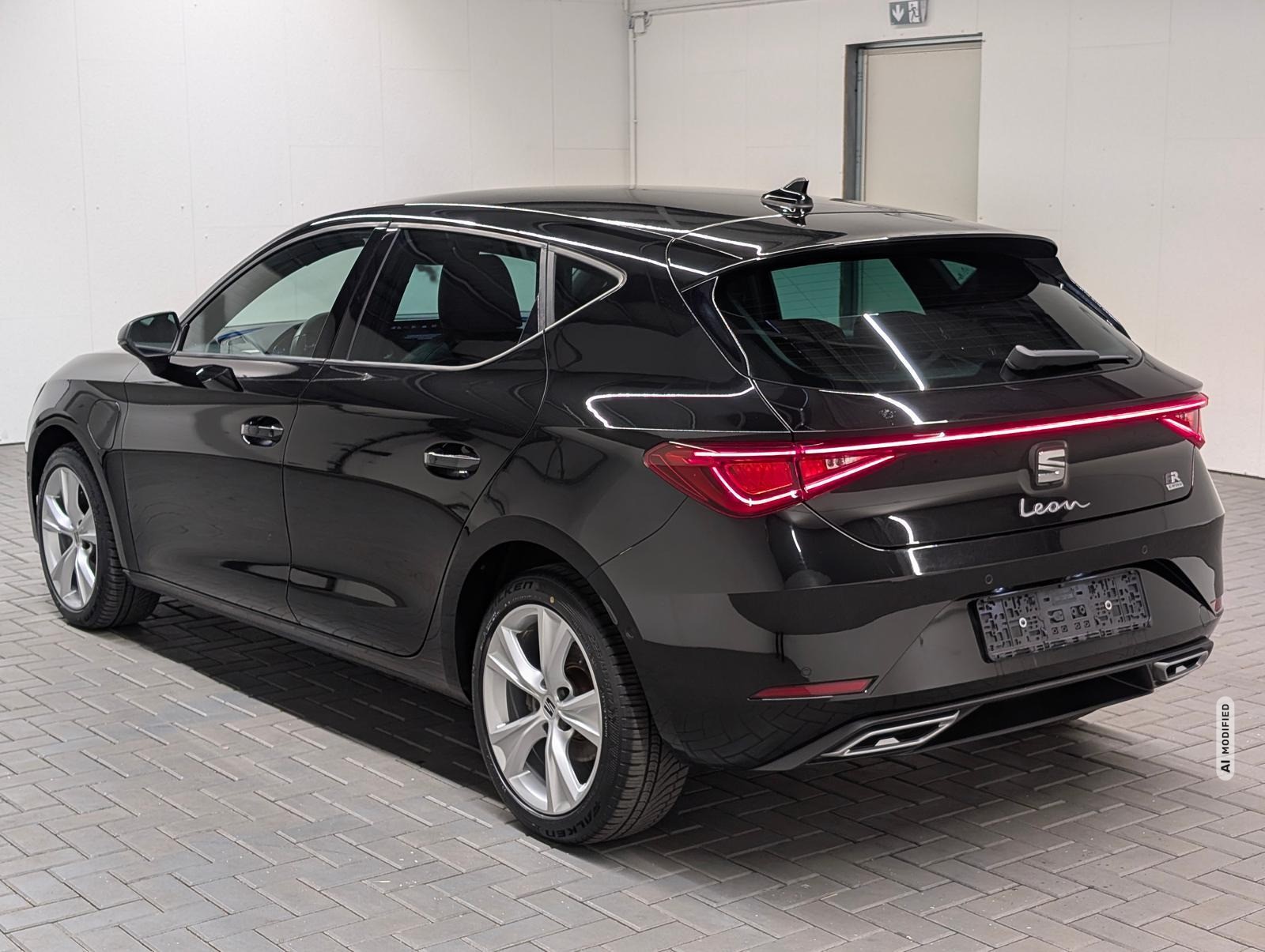 Seat Leon FR eHybrid LED/Navi/SHZ/LHZ/Kam/Keyl./17-LM