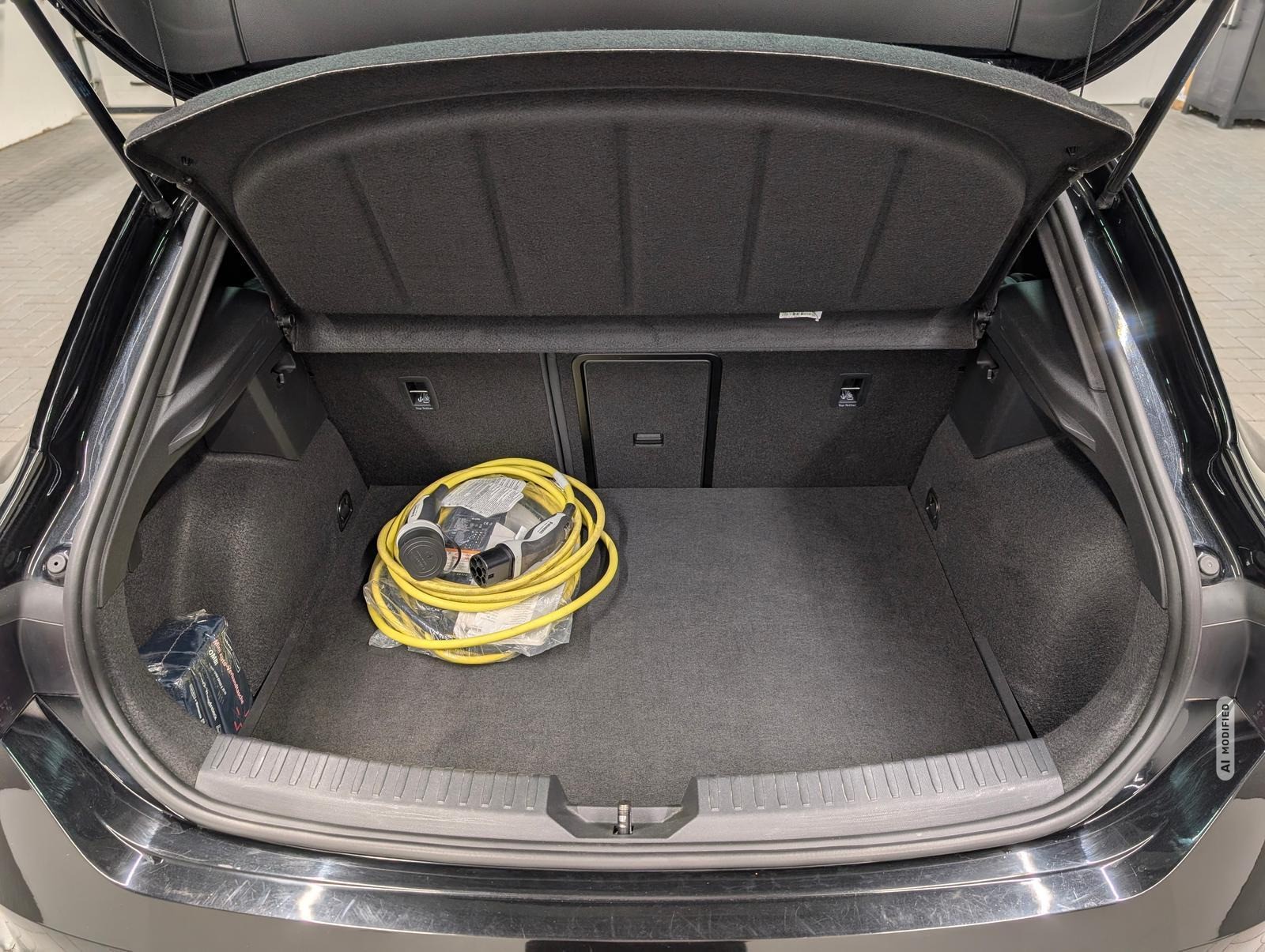Seat Leon FR eHybrid LED/Navi/SHZ/LHZ/Kam/Keyl./17-LM