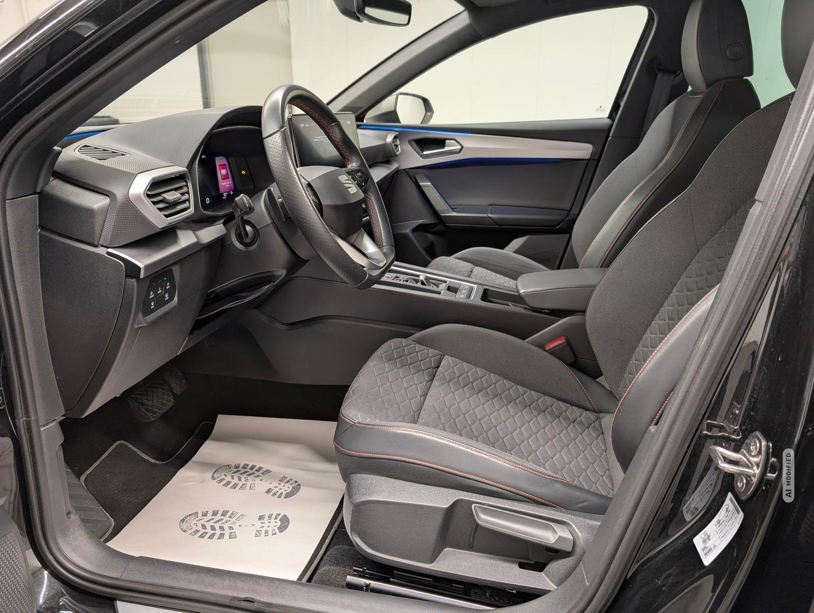 Seat Leon FR eHybrid LED/Navi/SHZ/LHZ/Kam/Keyl./17-LM