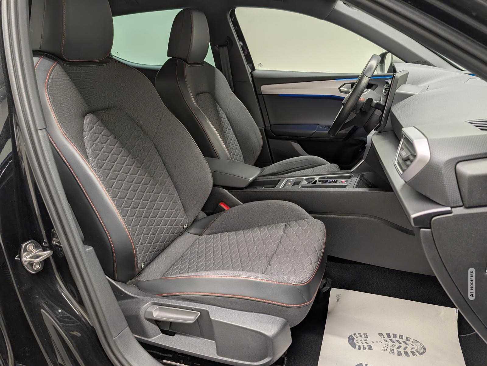 Seat Leon FR eHybrid LED/Navi/SHZ/LHZ/Kam/Keyl./17-LM