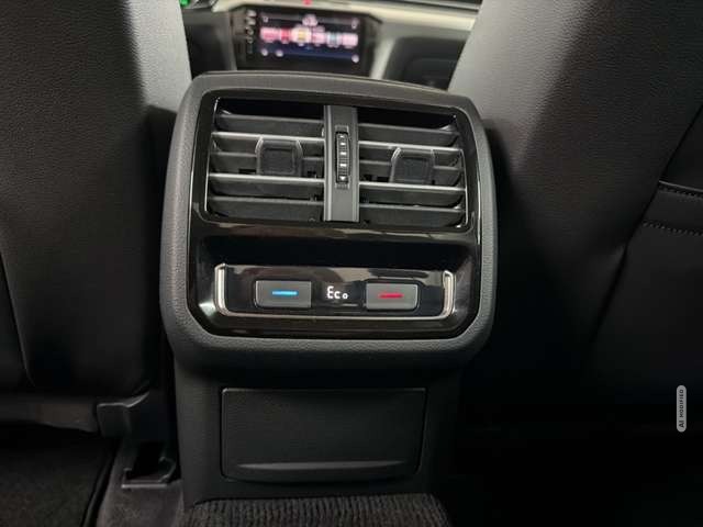 Volkswagen Passat 1.4 TSI GTE LEDER NAVI LED ACC STANDHEIZU