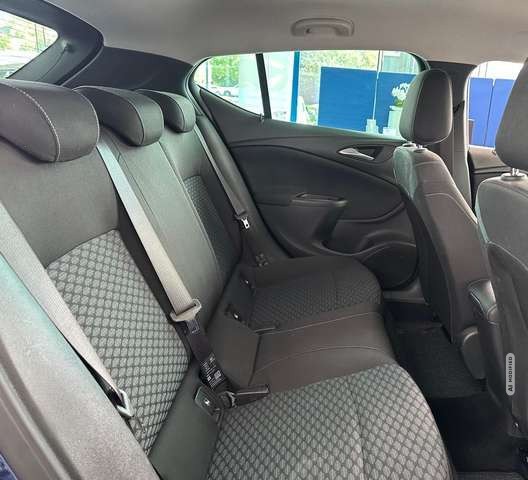 Opel Astra K Lim. 1.2 Edition 5-trg. SHZG LED CarPlay