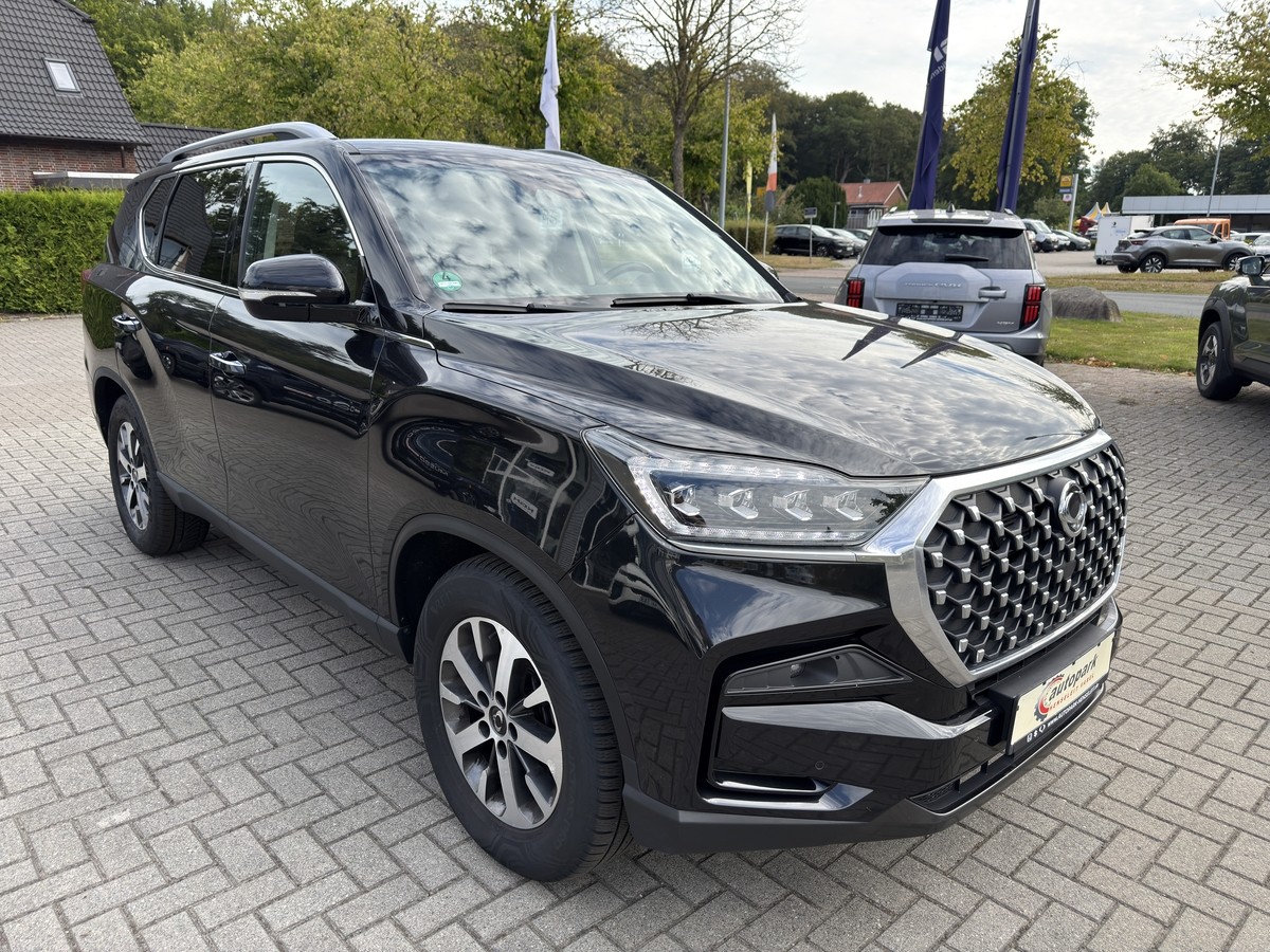 Ssangyong REXTON 2.2D 8AT Quartz 4WD