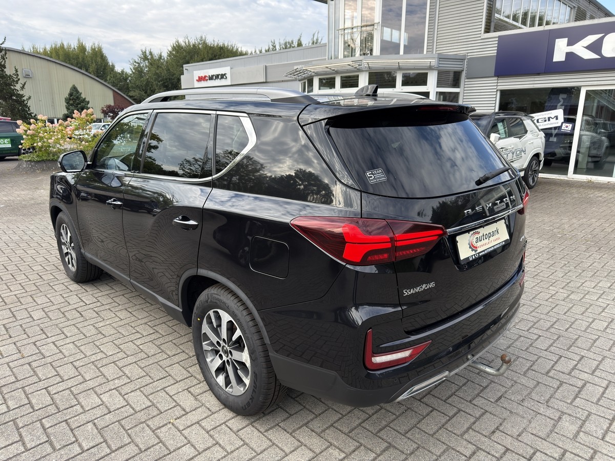 Ssangyong REXTON 2.2D 8AT Quartz 4WD