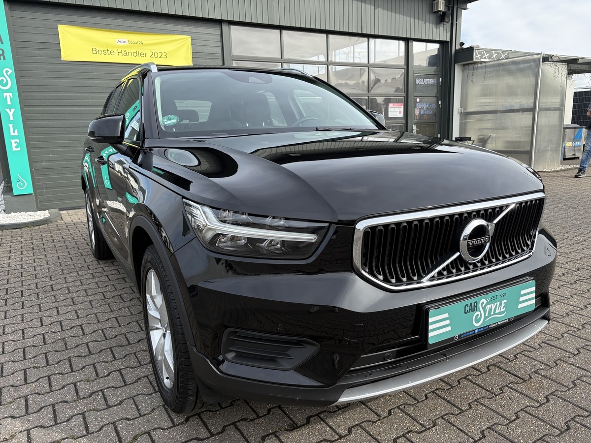 Volvo XC40 2WD Momentum Pro Navi R.Cam SHZ LED AHK