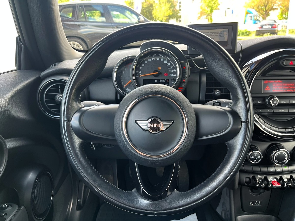MINI ONE One 1.2 Mini Blackyard *Navi u. Bluetooth nachgerüstet*