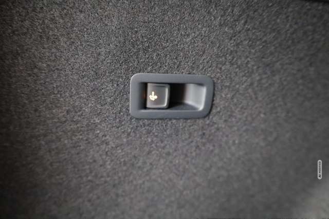 Cupra Formentor 1.5 TSI DSG, AHK, Navi, Kamera, Side, LED, 19-Zoll
