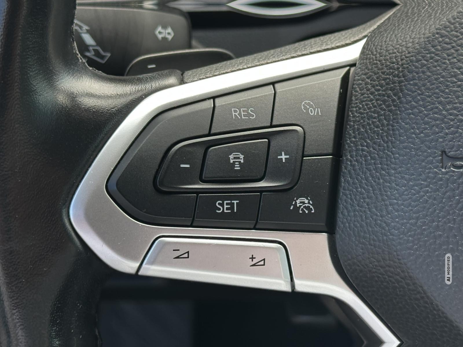 Volkswagen Passat Variant LED/Navi/PDC/ACC/SHZ/17-LM