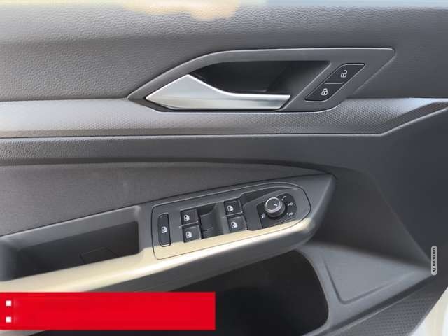 Volkswagen Golf 8 Lim. 1.5 TSI Active LED NAVI RFK HUD