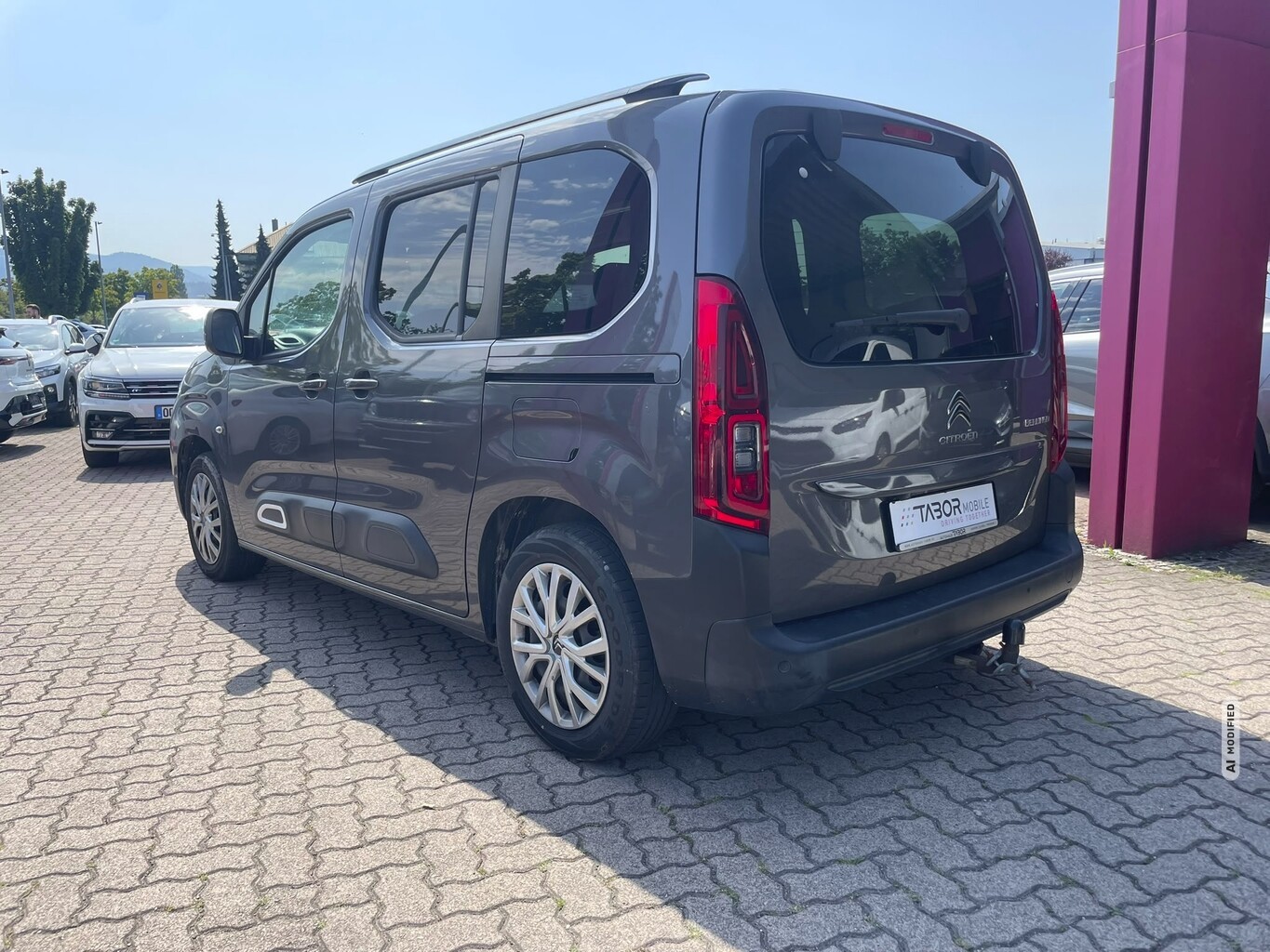 Citroën Berlingo 1.5 BlueHDi 130 FAP Shine M AHK Nav