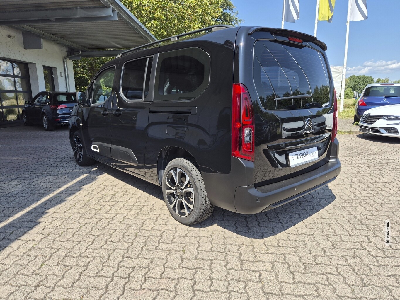 Citroën Berlingo 1.2 PureTech 110 Feel XL PDC LM17Z