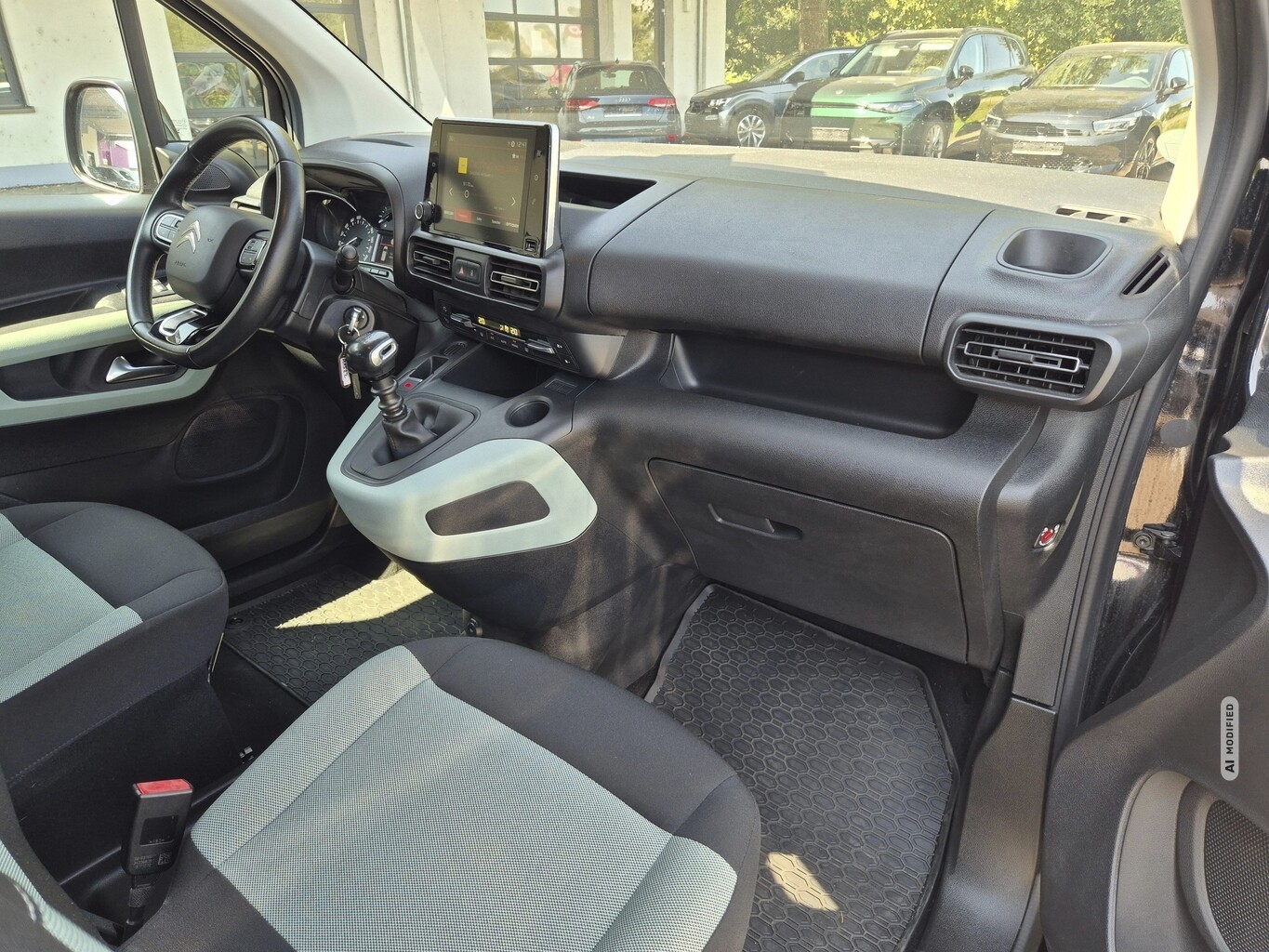Citroën Berlingo 1.2 PureTech 110 Feel XL PDC LM17Z