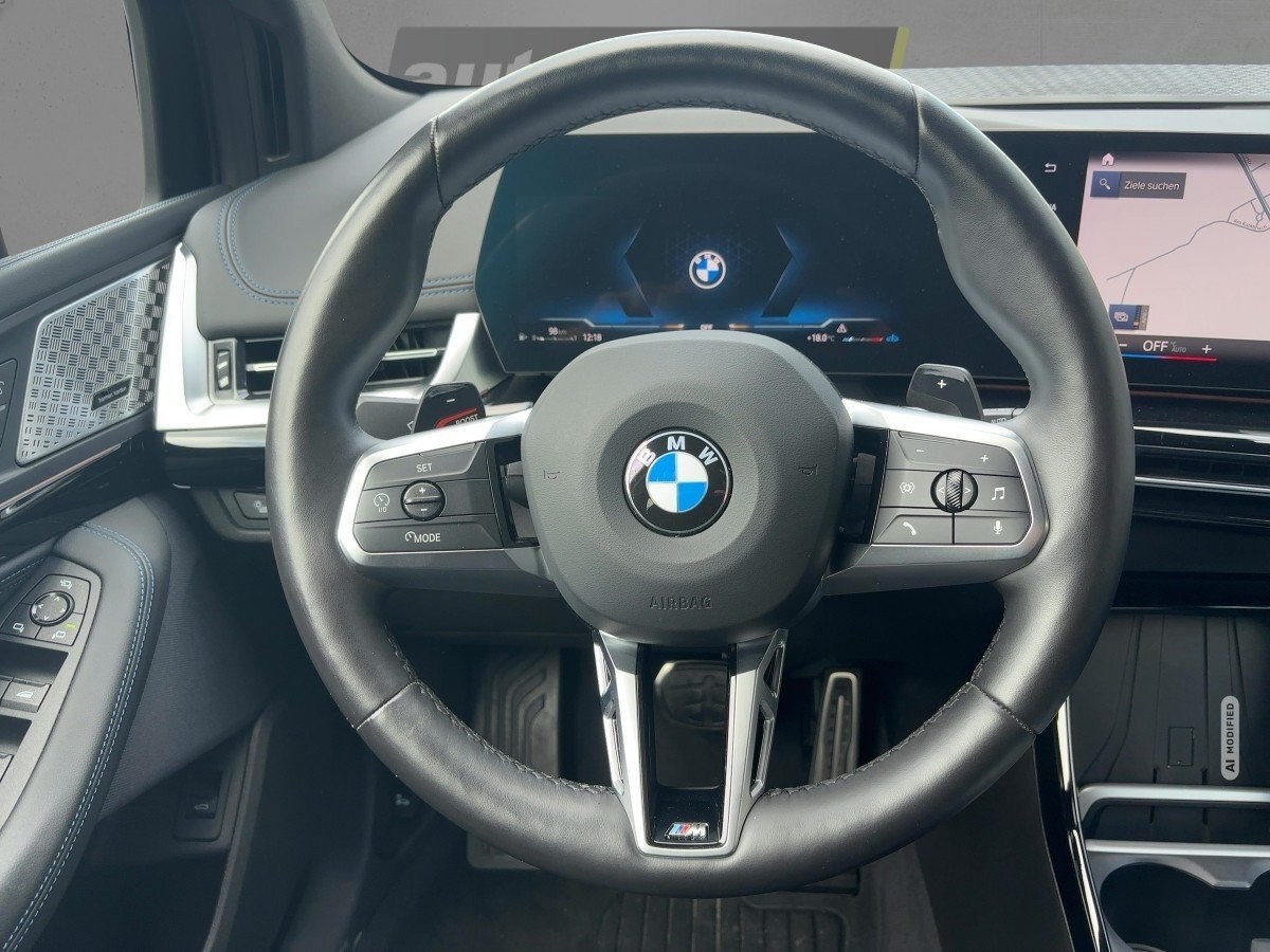 BMW 218 Active Tourer i Active Tourer M-Sport ACC,AHK,AUTOM.,LED,LM