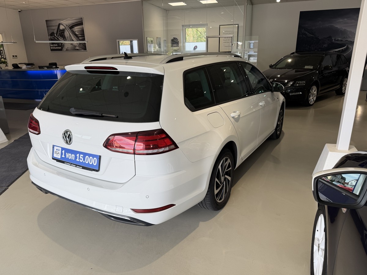 Volkswagen Golf VII 2.0 TDI Join AHK Schwenkb. Sehr gepflegt