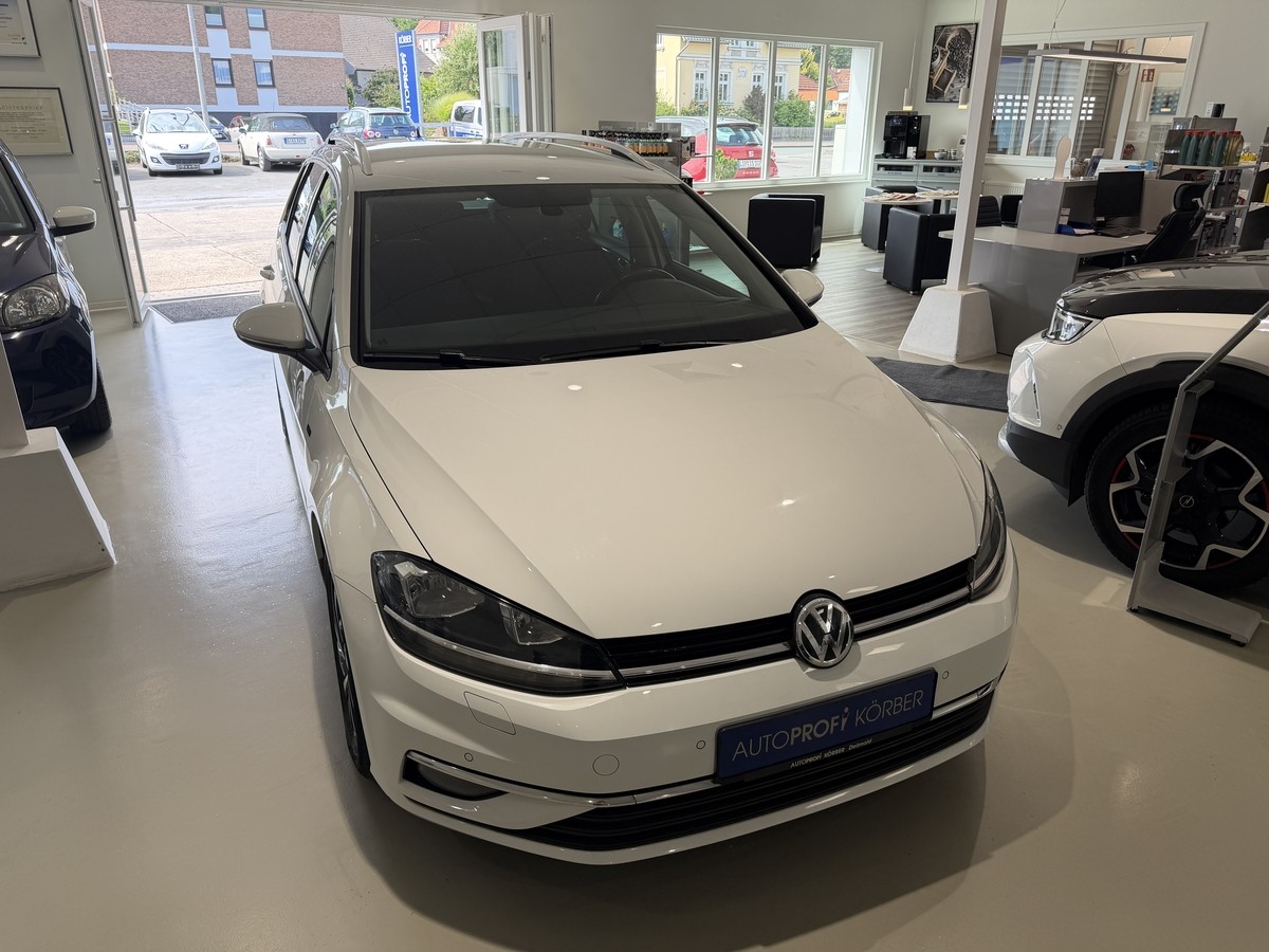 Volkswagen Golf VII 2.0 TDI Join AHK Schwenkb. Sehr gepflegt
