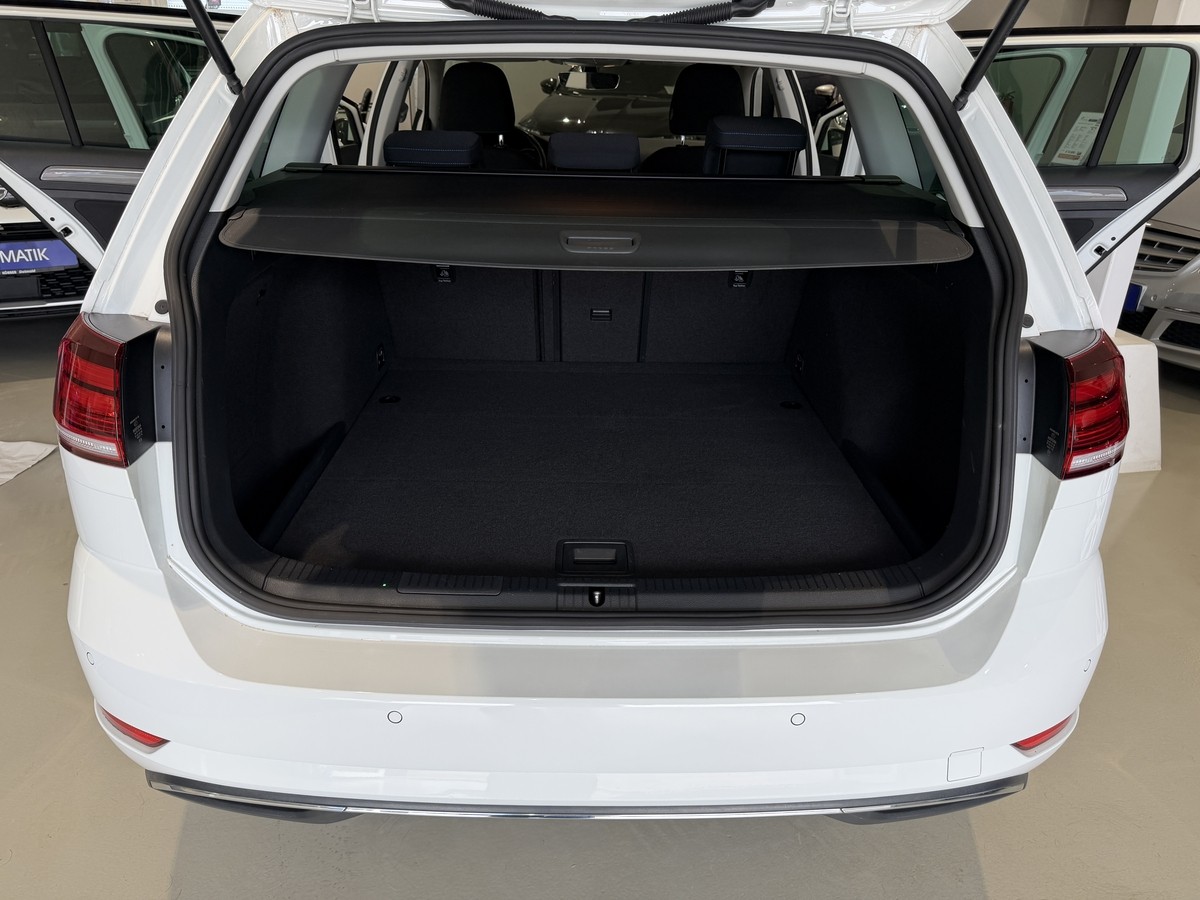 Volkswagen Golf VII 2.0 TDI Join AHK Schwenkb. Sehr gepflegt