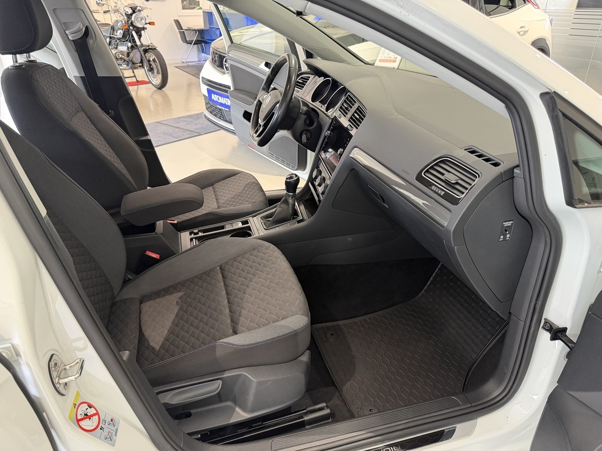 Volkswagen Golf VII 2.0 TDI Join AHK Schwenkb. Sehr gepflegt