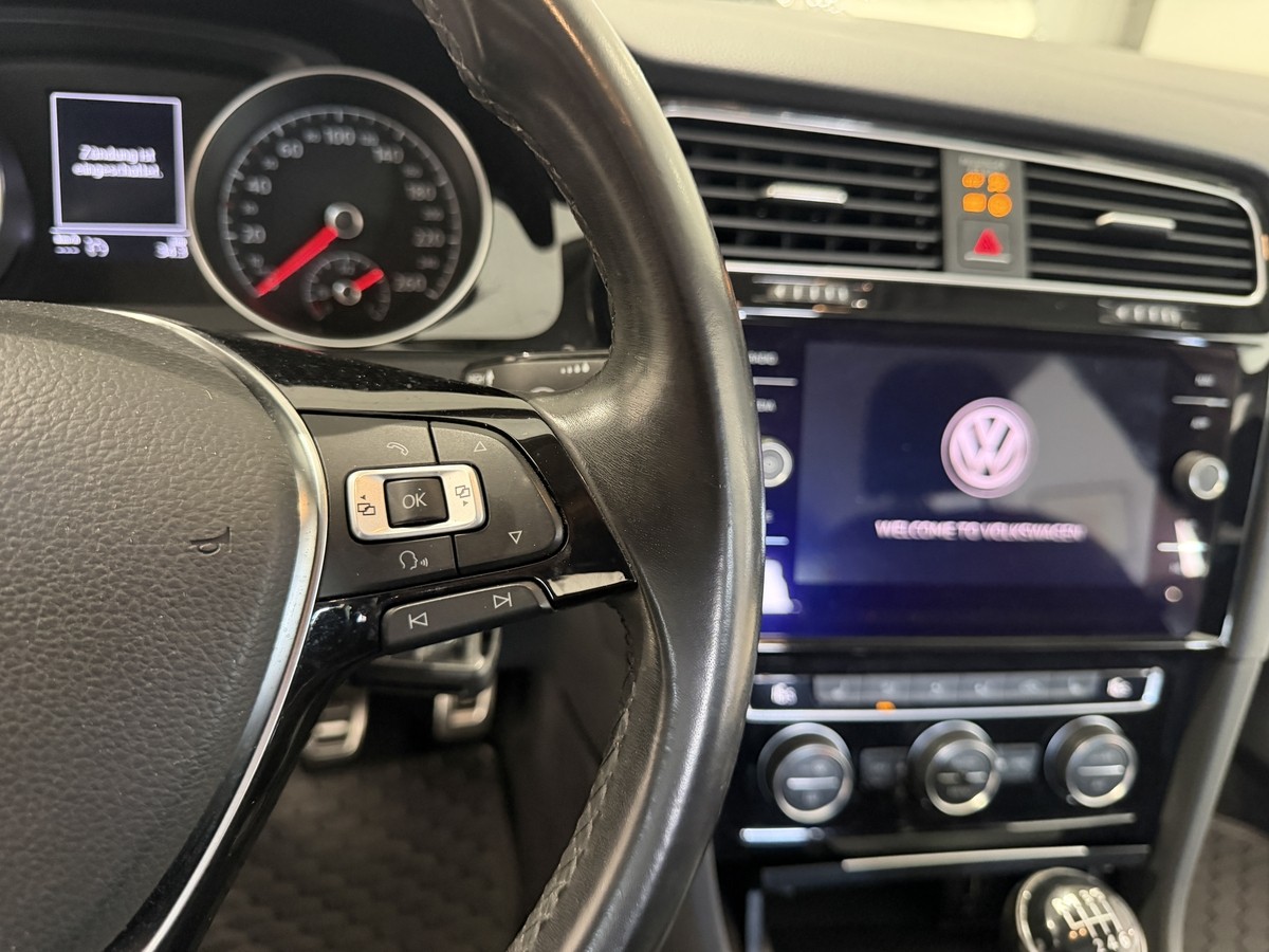 Volkswagen Golf VII 2.0 TDI Join AHK Schwenkb. Sehr gepflegt